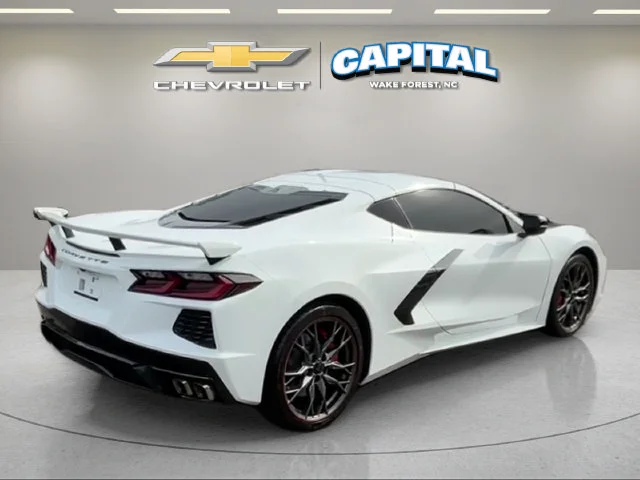 Used 2025 White Chevrolet Stingray image 4