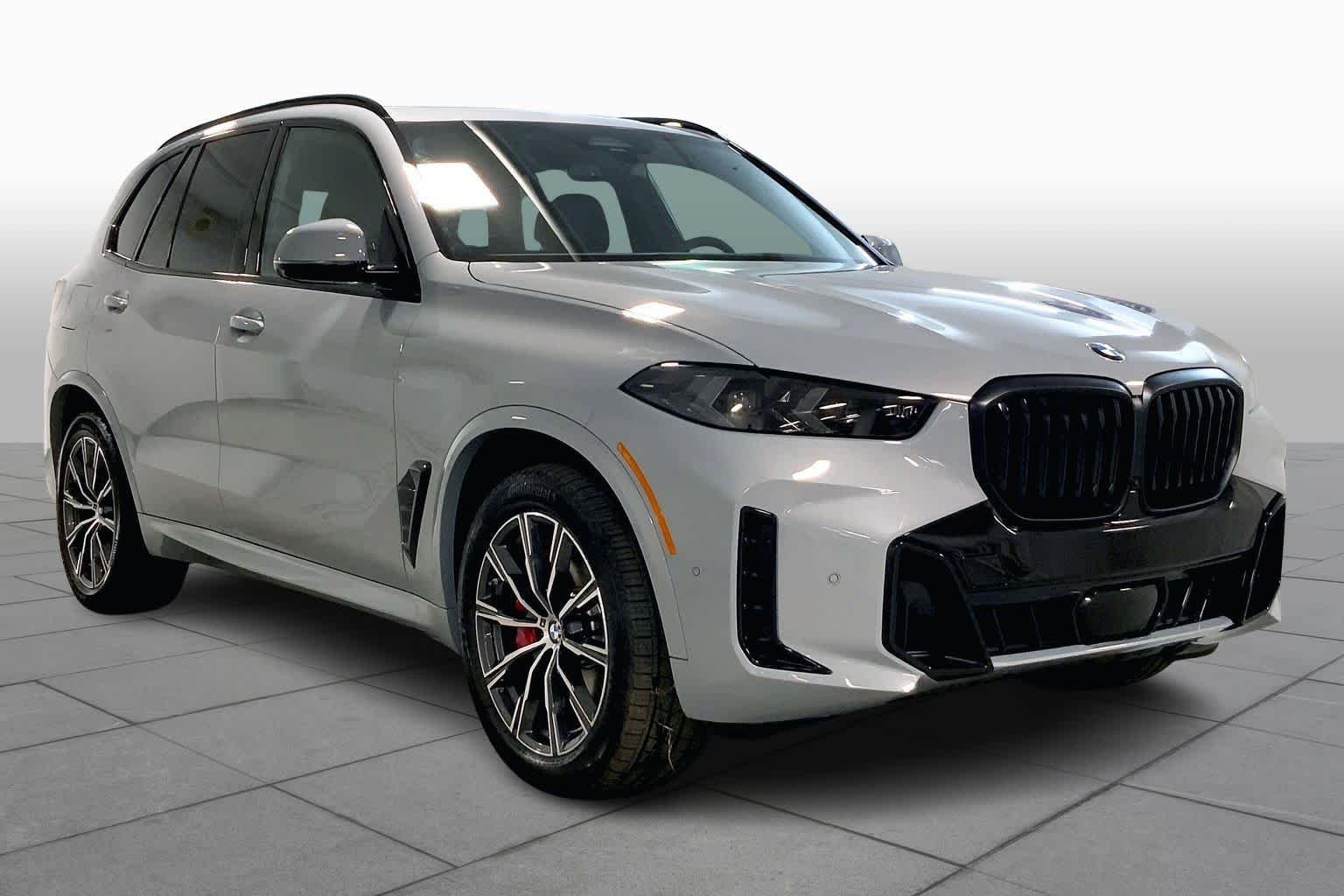 Used 2026 Brooklyn Grey Metallic BMW xDrive40i image 2