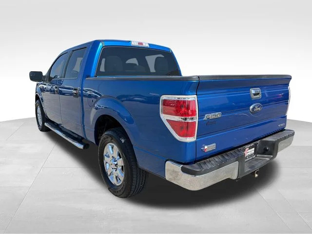 Used 2014 Blue Ford XLT image 5