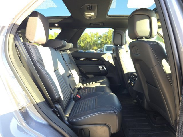 Used 2025 Eiger Gray Metallic Land Rover S image 10