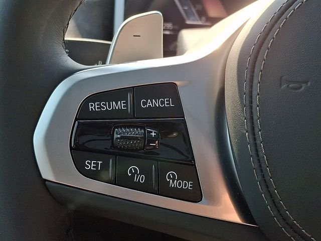 New 2026 Black Sapphire Metallic BMW xDrive40i image 17
