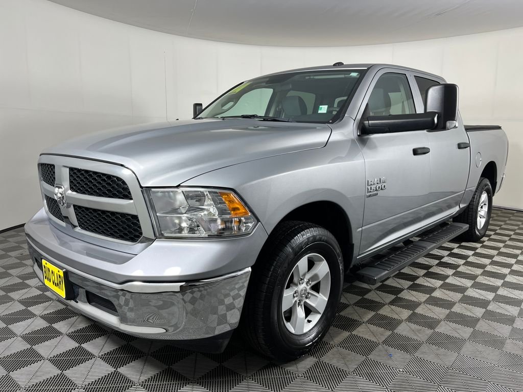 2022 RAM 1500 Classic Tradesman 4x4 Crew Cab 5'7's photo