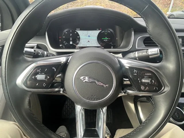 Used 2022 Borasco Gray Metallic Jaguar HSE image 27