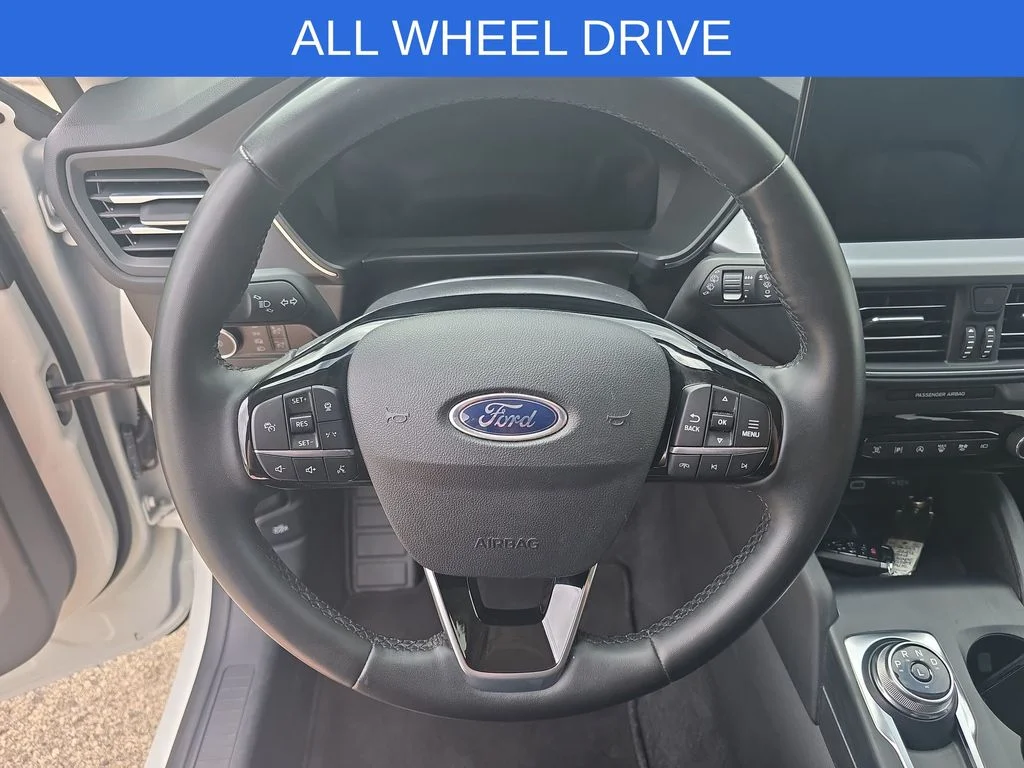 2024 Ford Escape Platinum - Photo 11