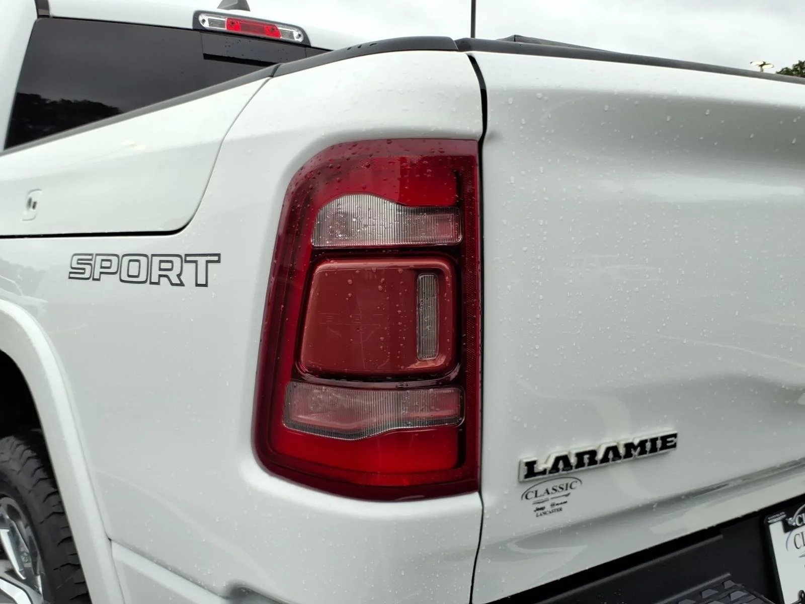 Used 2020 Bright White Clearcoat Ram Laramie image 19