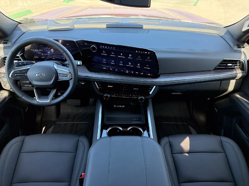 2027 Chevrolet Tahoe Z71 - Photo 11