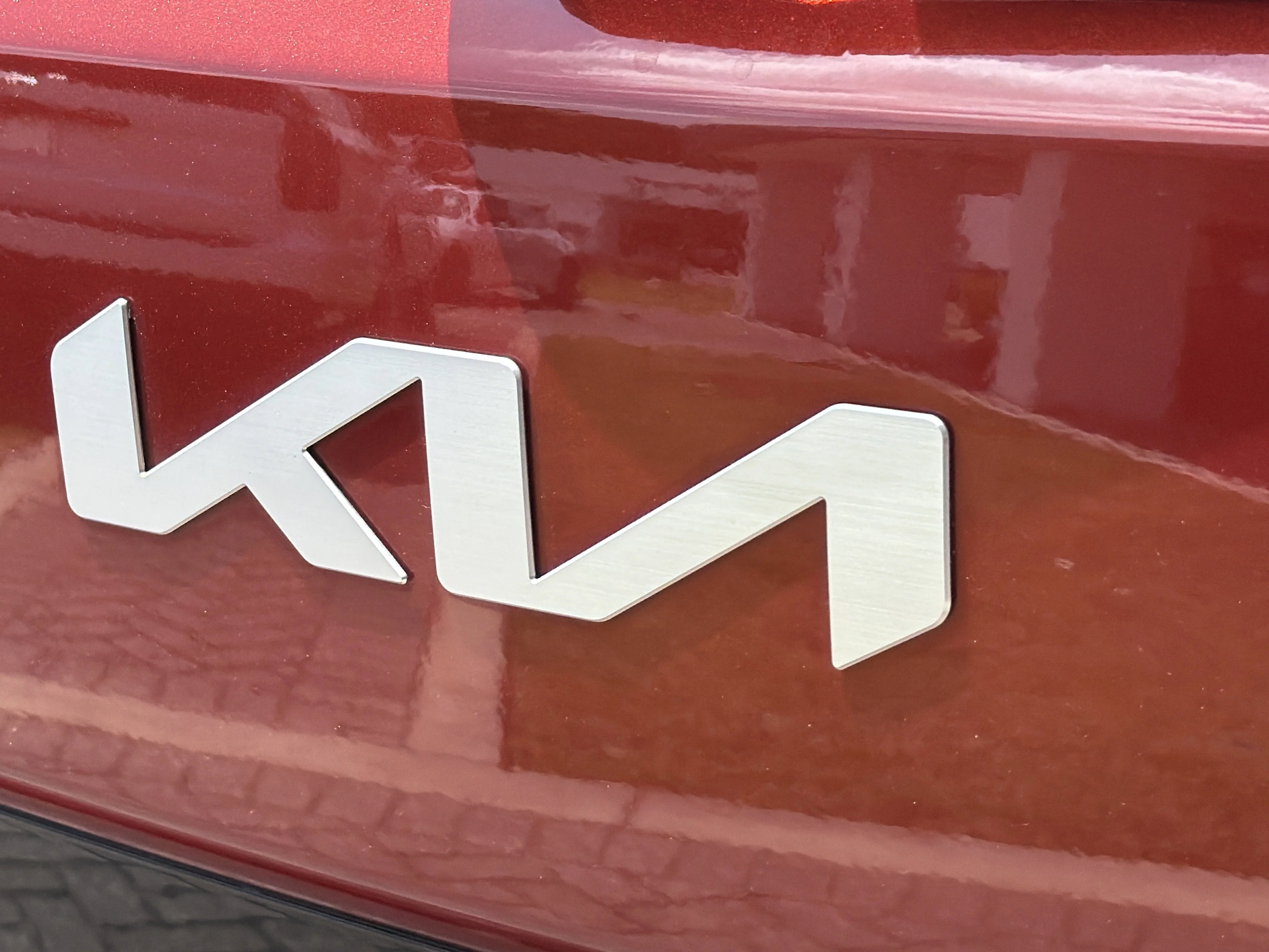Used 2022 Mars Orange Kia LX image 11