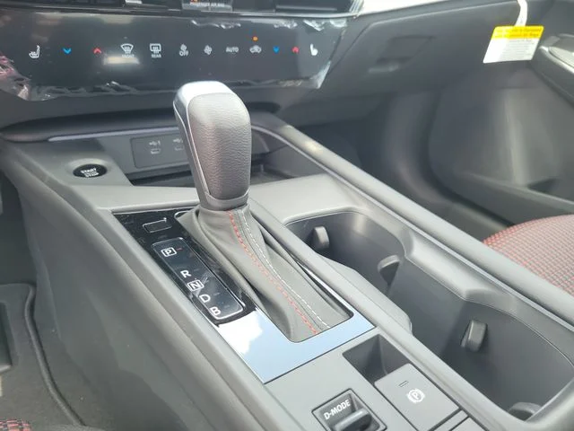 New 2026 Atlantic Gray Metallic / Super Black Two-tone Nissan SR image 19