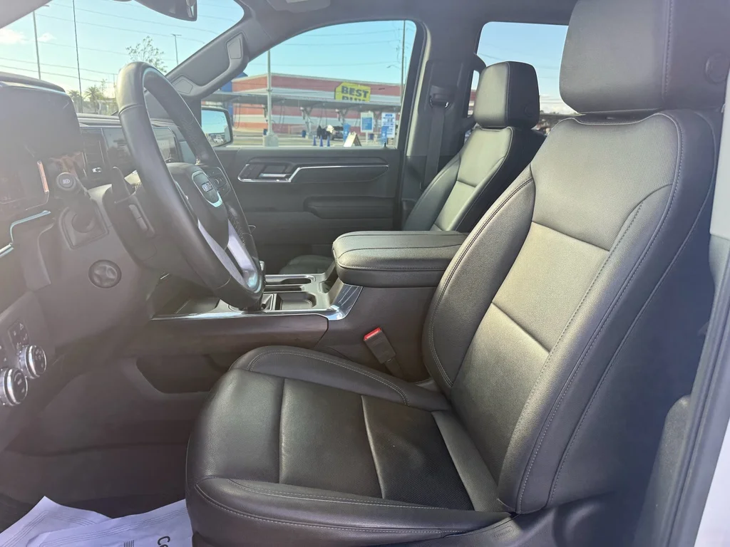 2024 GMC Sierra 1500 SLT - Photo 15