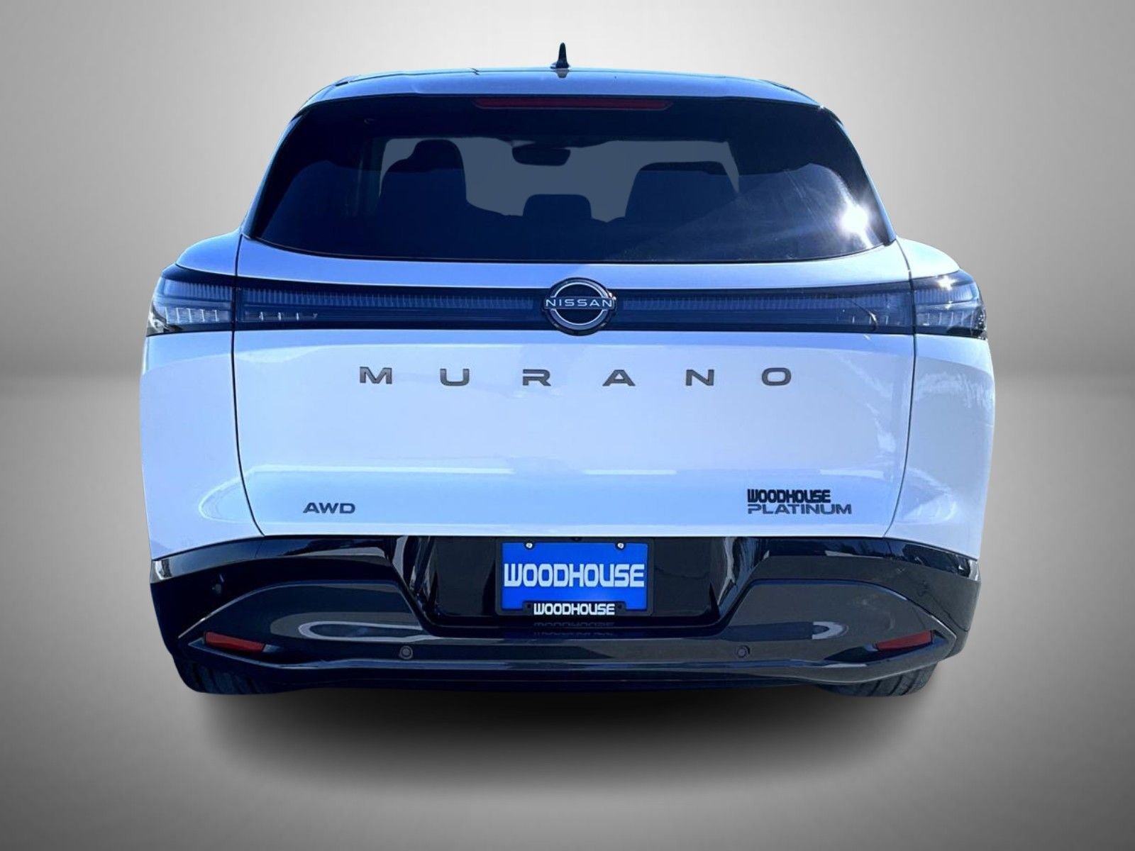 New 2026 Everest White Pearl TriCoat / Super Black Two-tone Nissan Platinum image 6