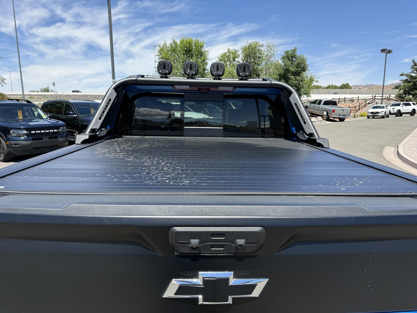 Used 2024 Blue Chevrolet ZR2 image 31