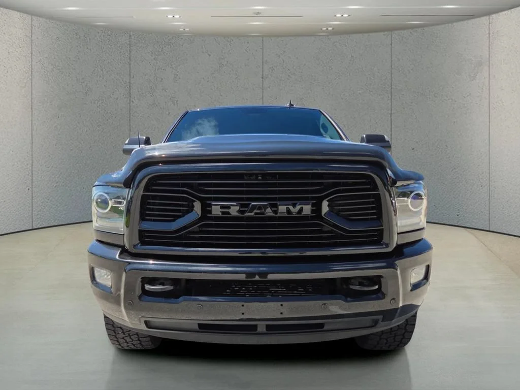 Used 2018 Brilliant Black Crystal Pearlcoat Ram Laramie image 12