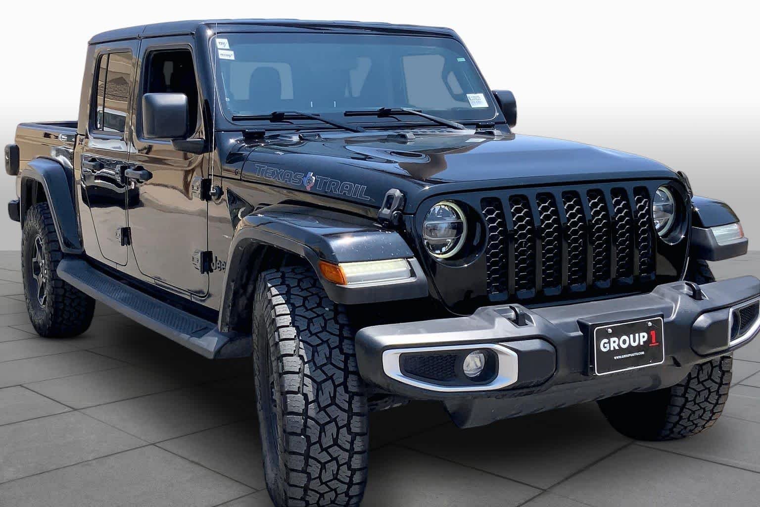 Used 2022 Black Clearcoat Jeep Texas Trail image 3