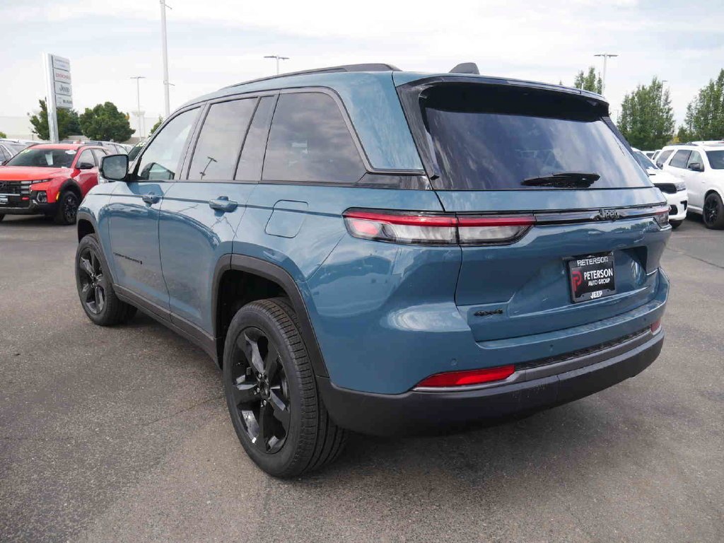 New 2026 Steel Blue Exterior Paint Jeep Limited image 16