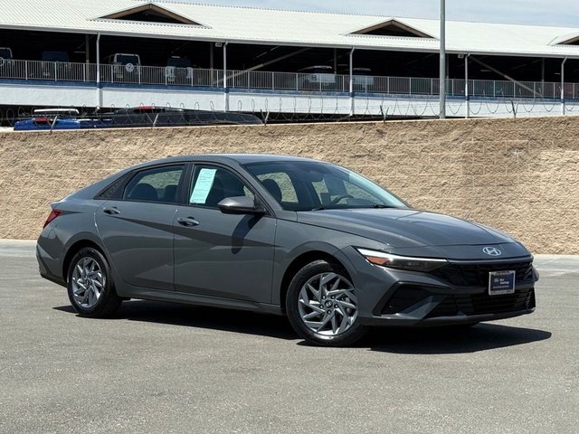 2025 Hyundai Elantra HEV Blue