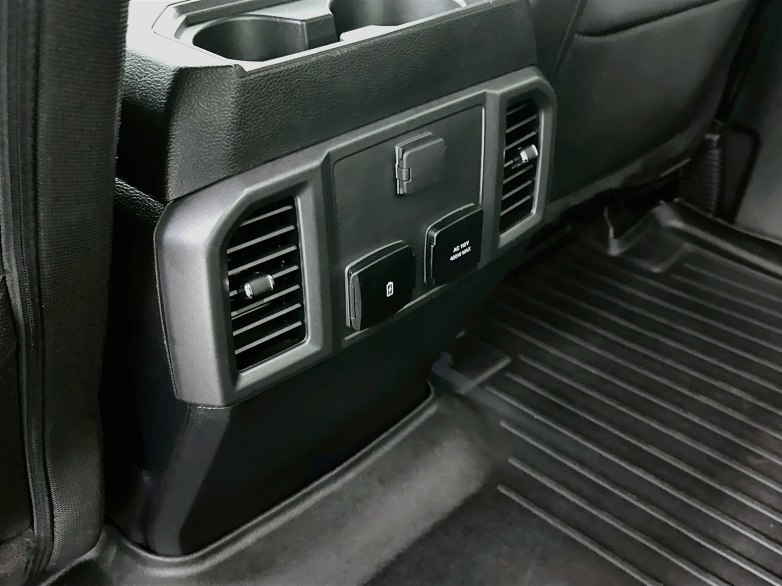 Used 2020 Gray Metallic Ford XLT image 23