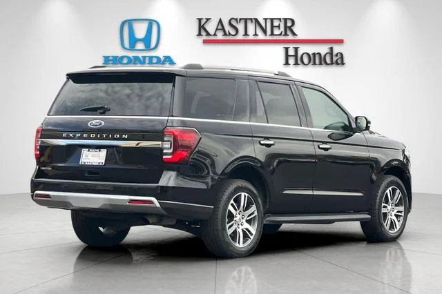 Used 2024 Black Metallic Ford Limited image 5