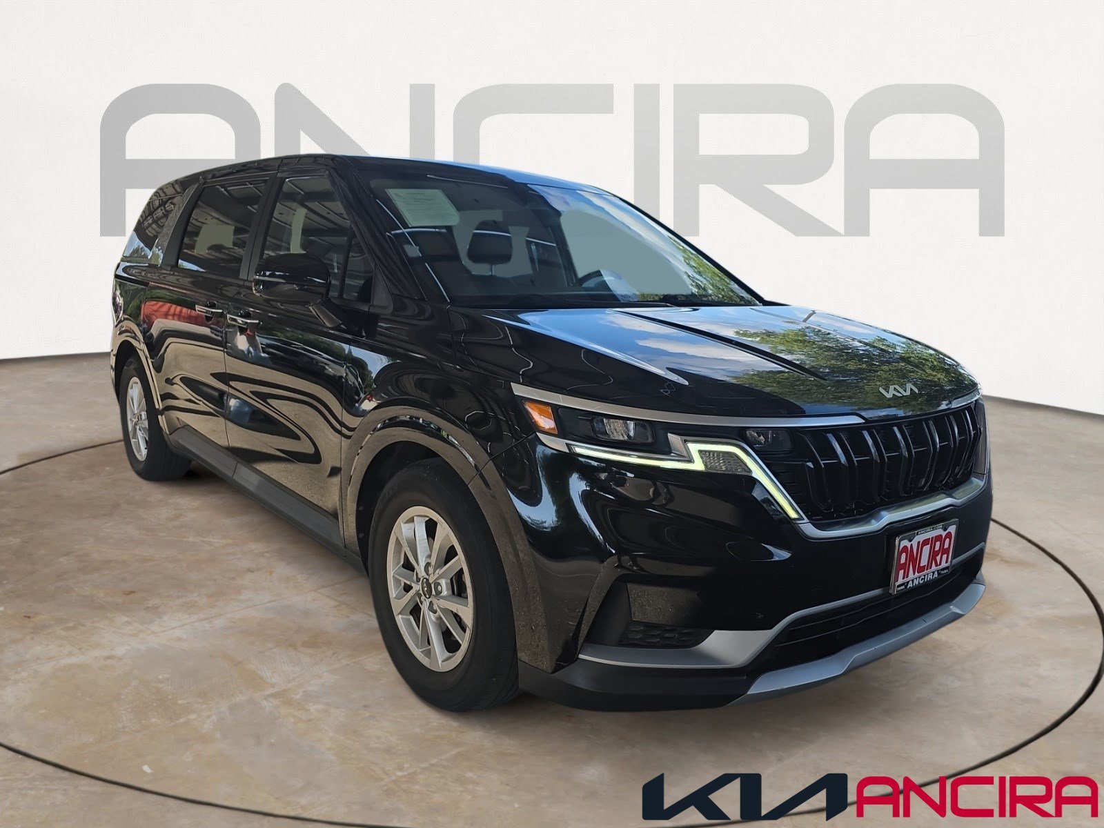 Used 2022 Aurora Black Kia LXS image 1