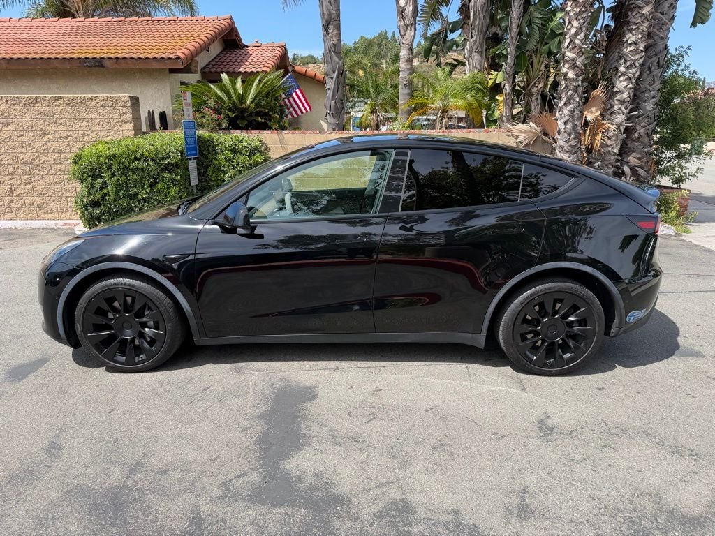 Used 2021 Black Tesla Long Range image 8