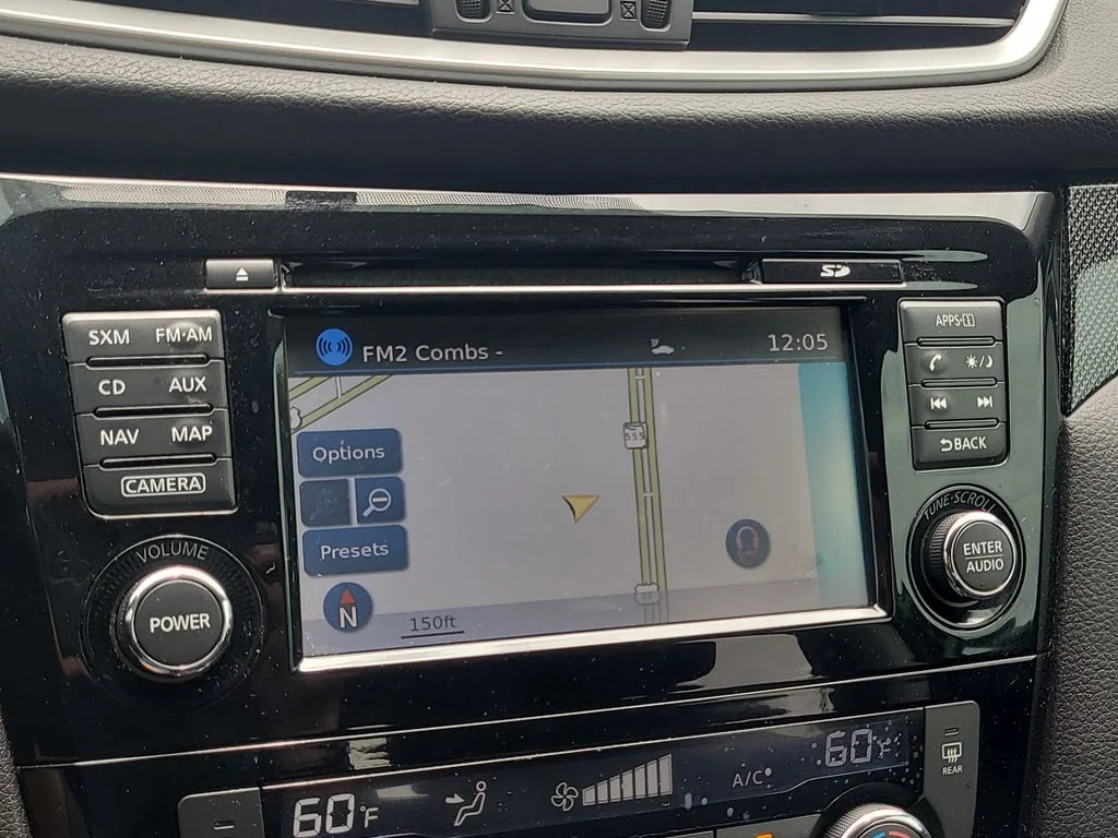 Certified Used 2016 Gray Nissan SL image 21