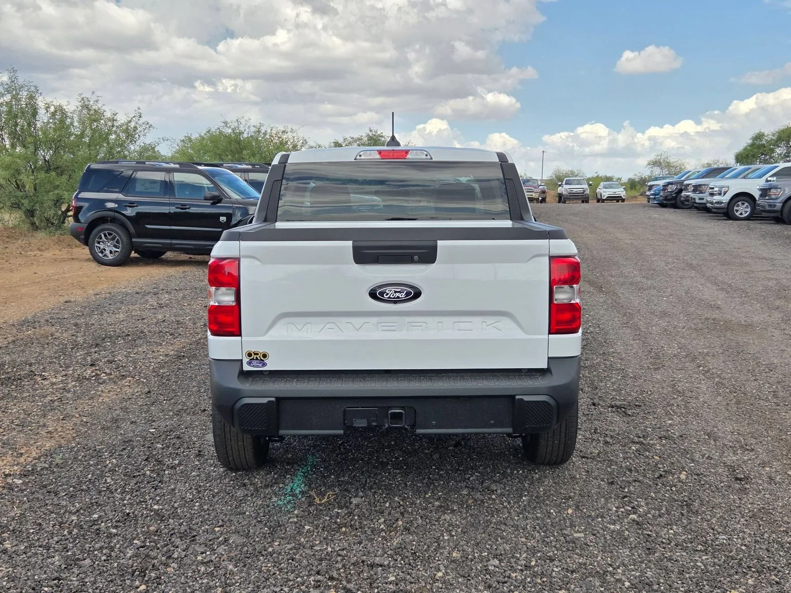 New 2026 Oxford White Ford XLT image 7