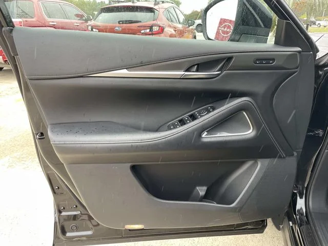 Used 2023 Black INFINITI LUXE image 13