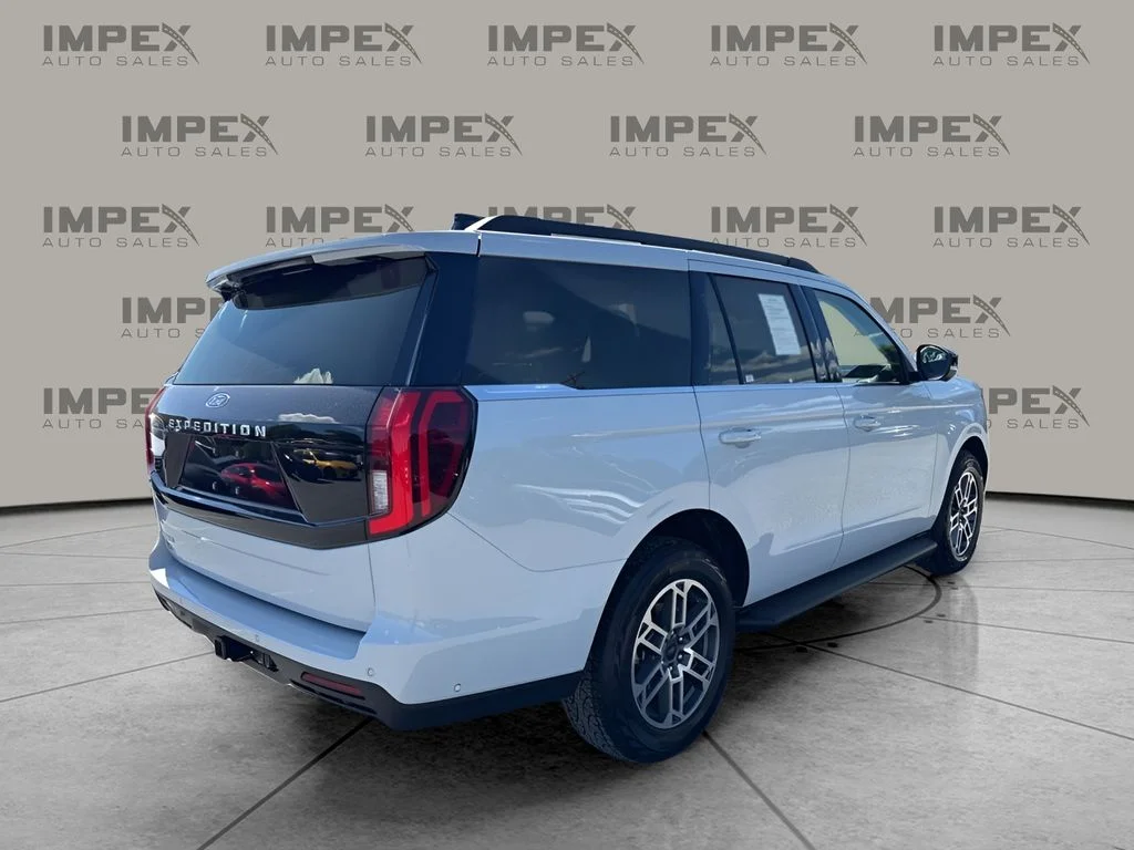 Used 2025 Silver Ford Active image 5