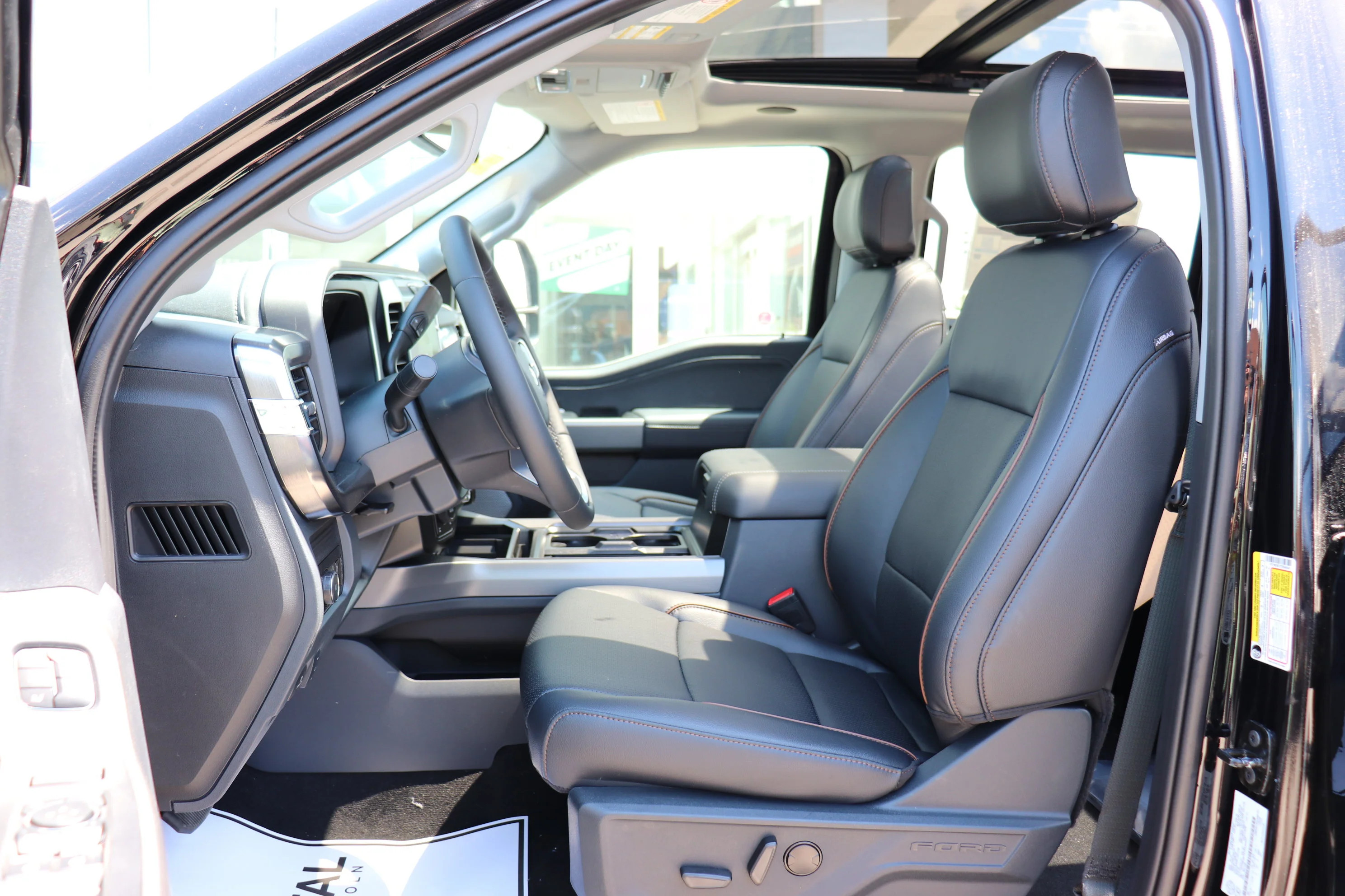 New 2026 AGATE BLACK METALLIC Ford LARIAT image 8