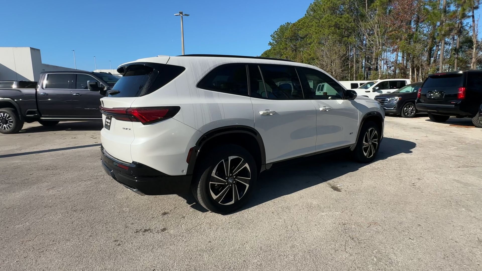 2025 Buick Enclave Sport Touring - Photo 42