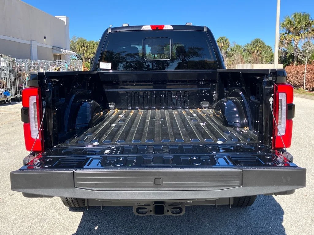 New 2026 Black Ford Platinum image 31