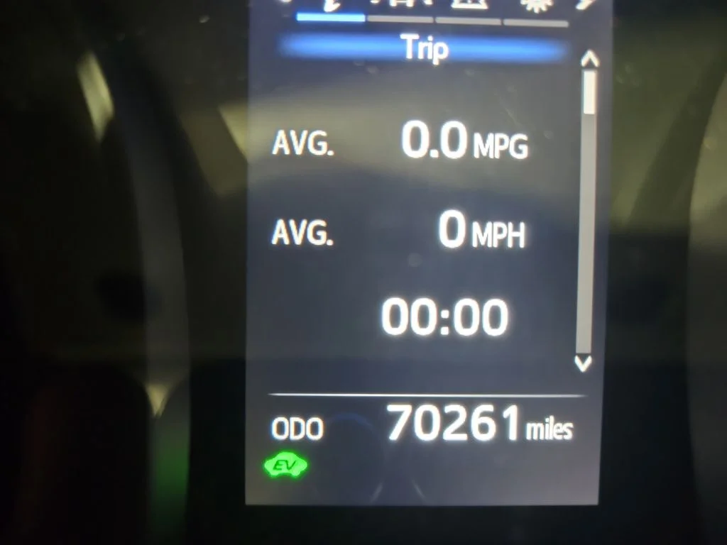 2022 Toyota Camry SE - Photo 17