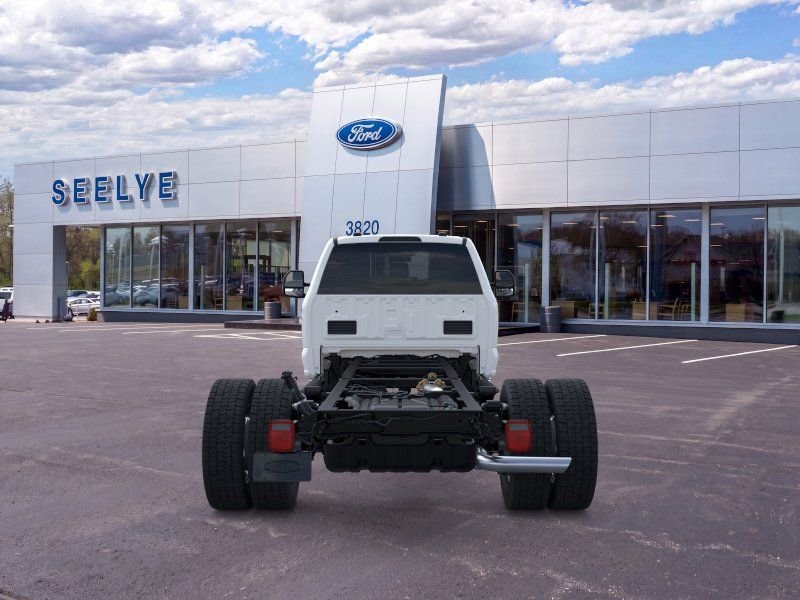 New 2026 Oxford White Ford F-550® XL image 35