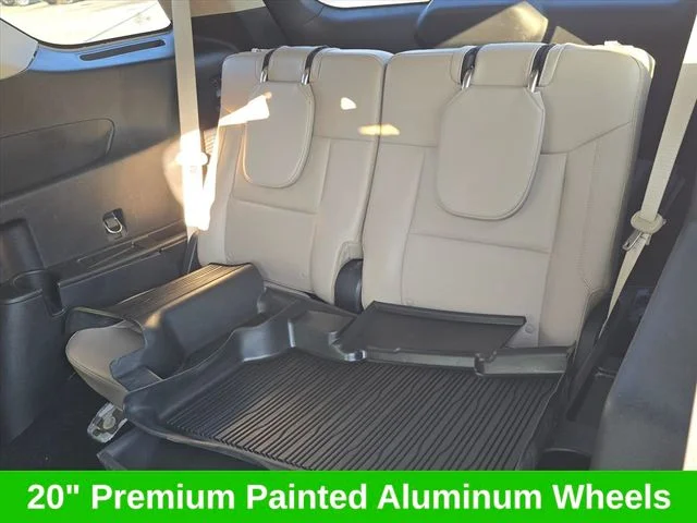 Used 2023 White Ford Limited image 33