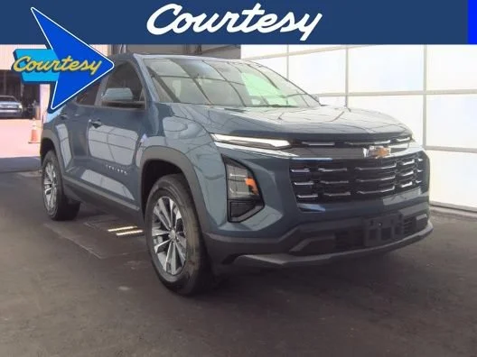 Used 2025 Lakeshore Blue Metallic Chevrolet LT image 1