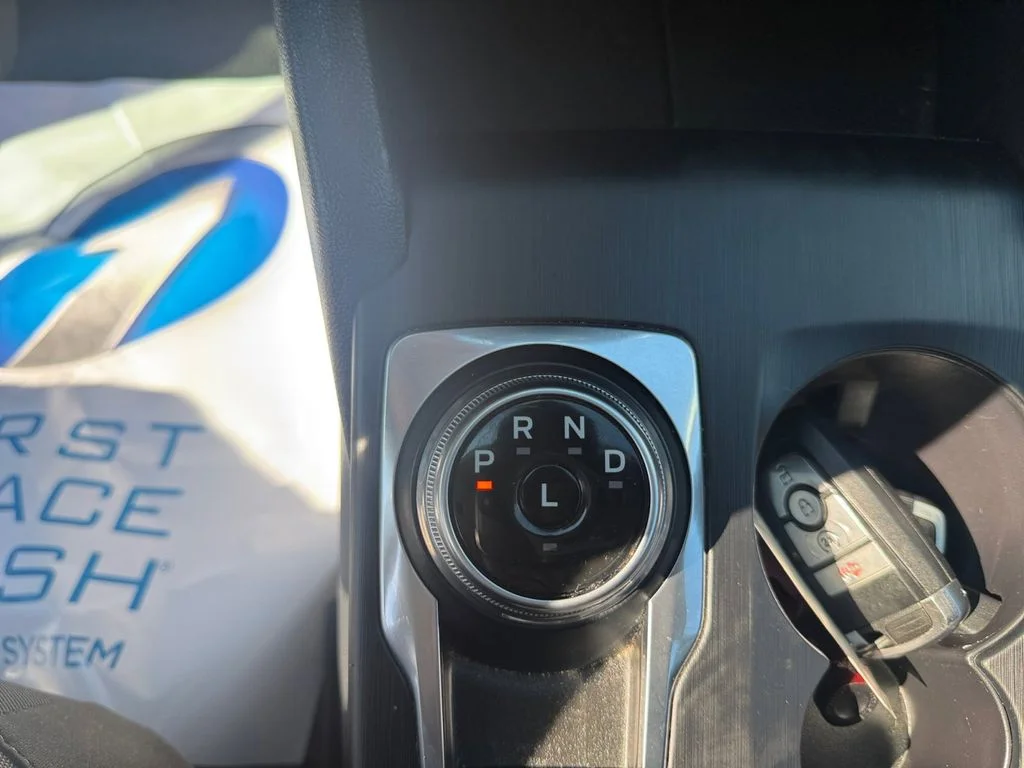 Used 2022 Gray Ford SE image 33