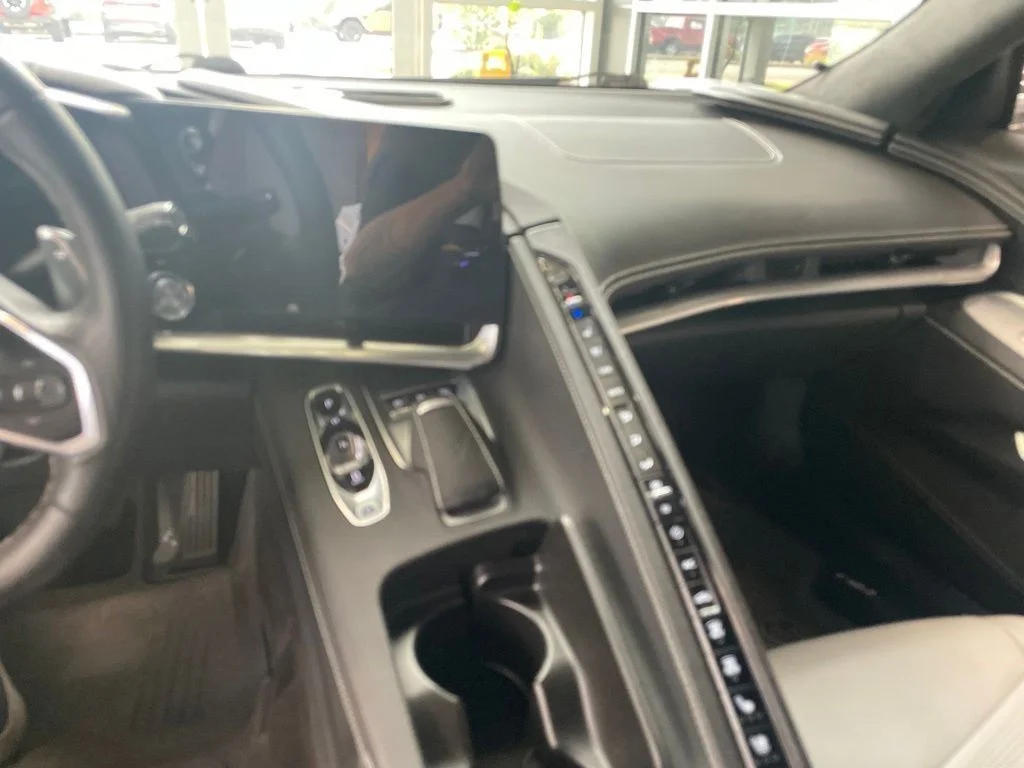 Used 2023 White Chevrolet Stingray image 12