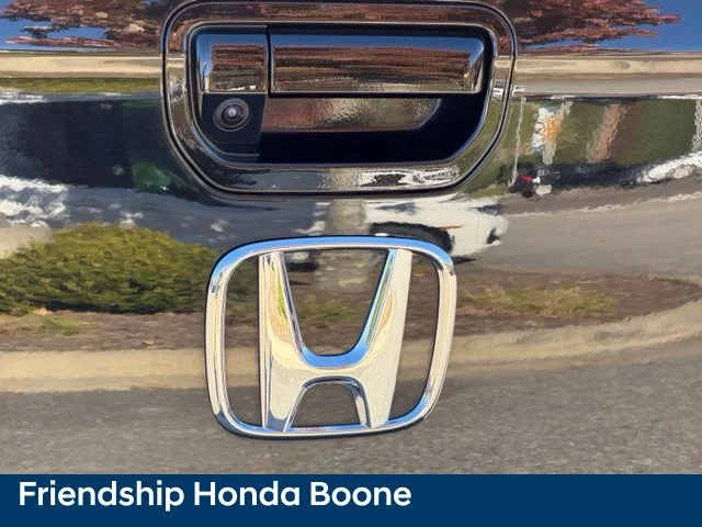 Used 2023 Black Honda RTL image 10