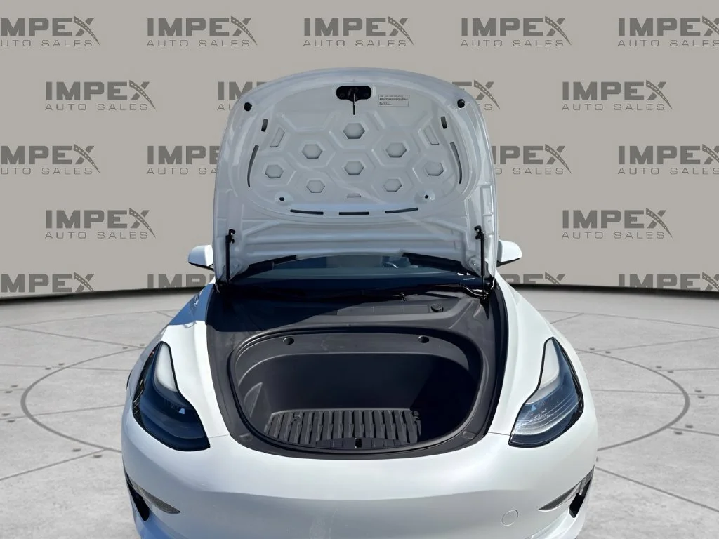 Used 2023 White Tesla Base image 29