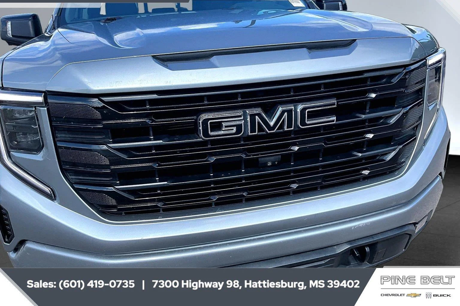 Used 2023 Sterling Metallic GMC Elevation image 22