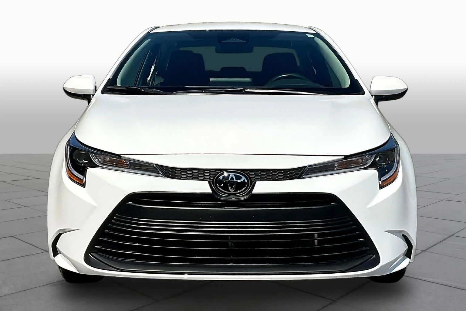 Used 2026 Ice Cap Toyota LE image 4