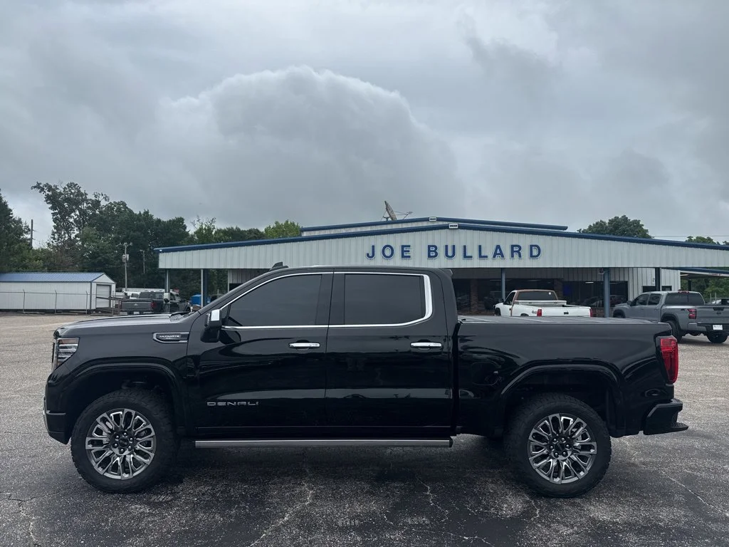 Used 2025 Onyx Black GMC Denali Ultimate image 26