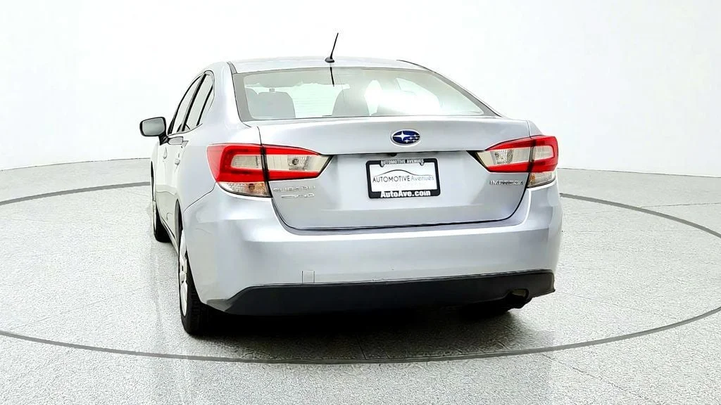 Used 2019 Ice Silver Metallic Subaru 2.0i 4-door CVT image 6