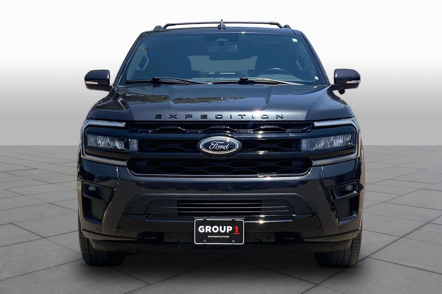 Used 2023 Dark Matter Gray Ford Limited image 4