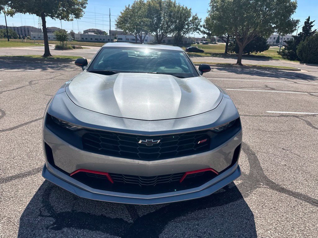 Used 2023 Gray Chevrolet 2LT image 2