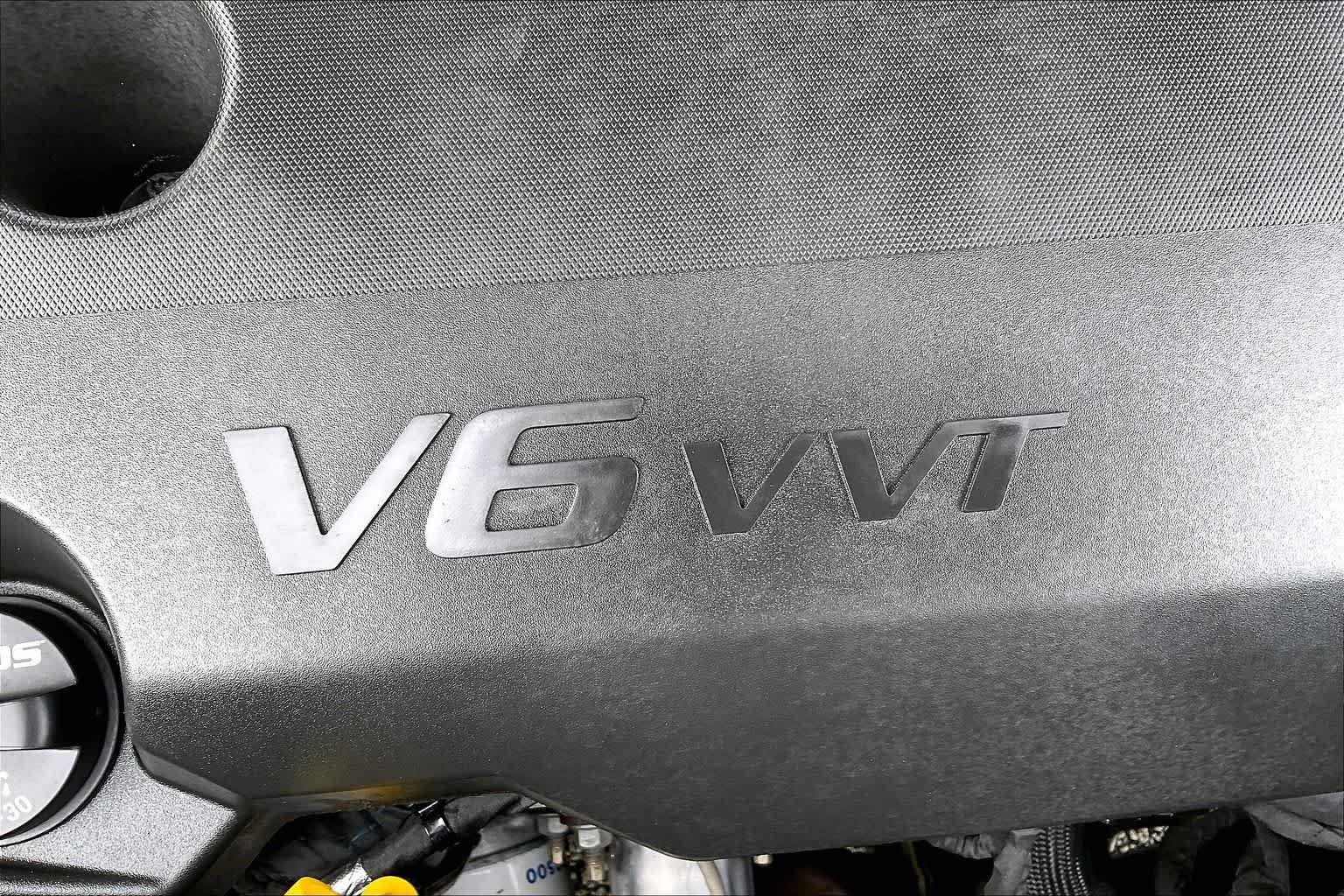 Used 2024 White Frost Tricoat Buick Essence image 57