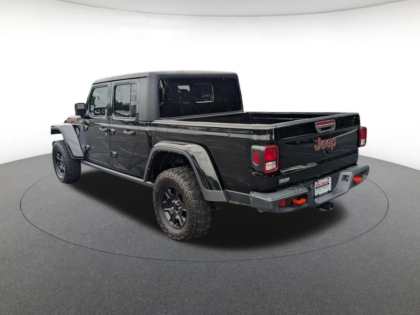 Used 2022 Black Clearcoat Jeep Mojave image 7