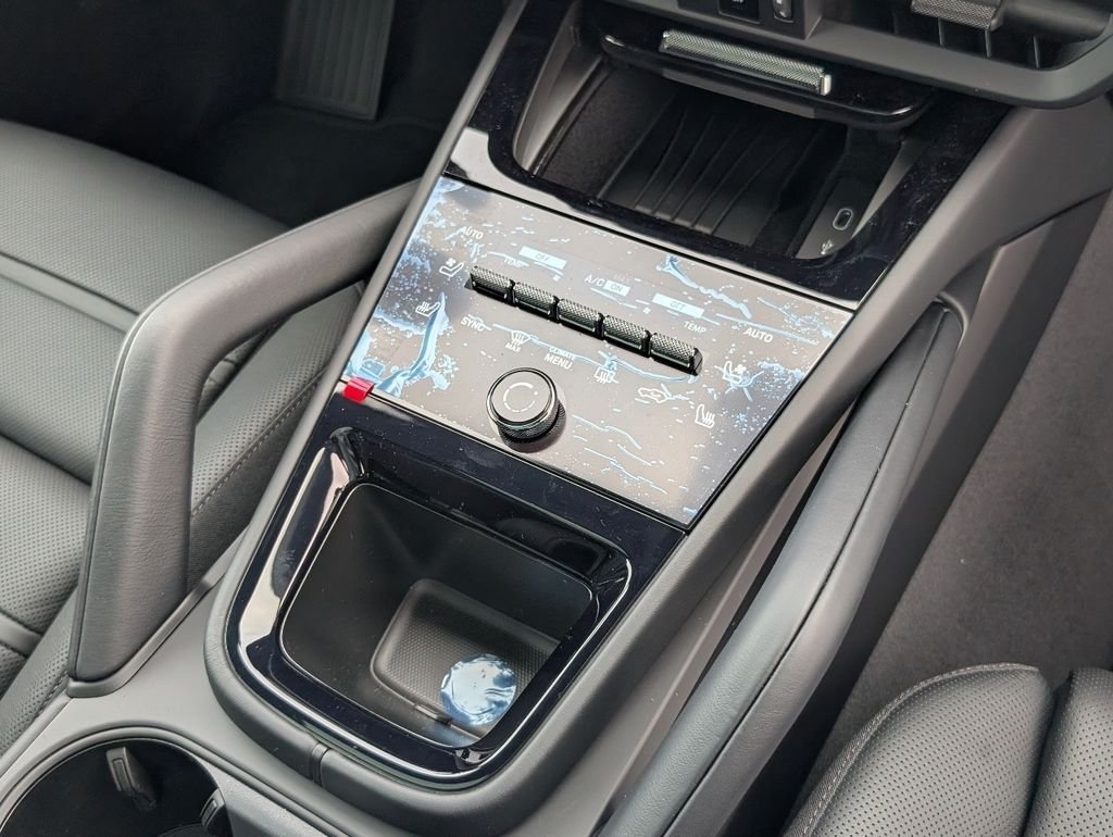 2026 Porsche Cayenne S - Photo 15