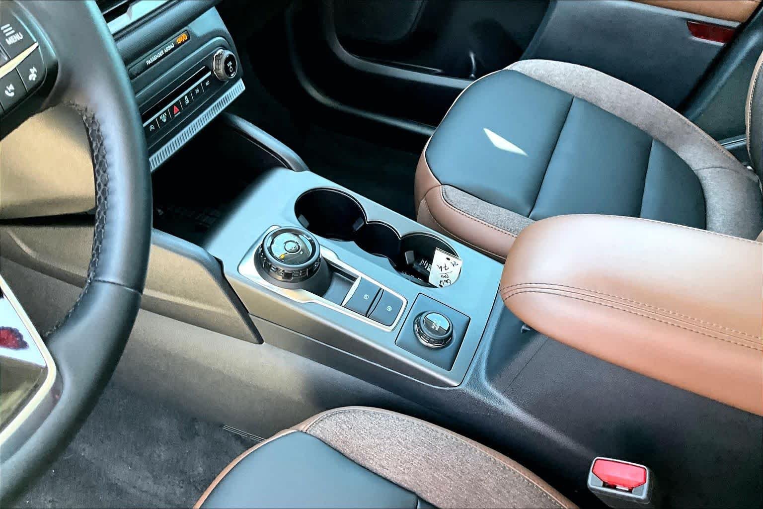 Used 2025 Desert Sand Ford Outer Banks image 17