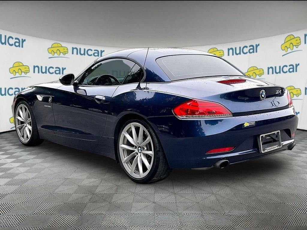 Used 2011 Blue BMW sDrive35i image 4
