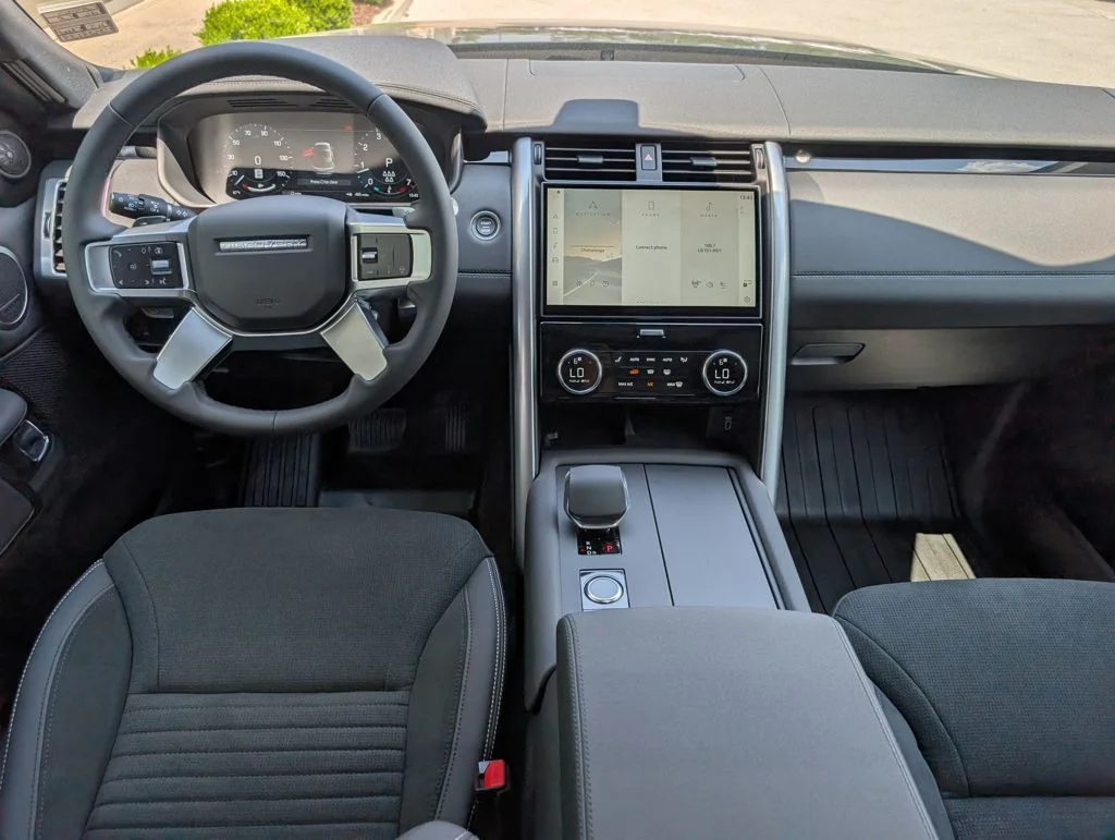 New 2026 Santorini Black Land Rover S image 11